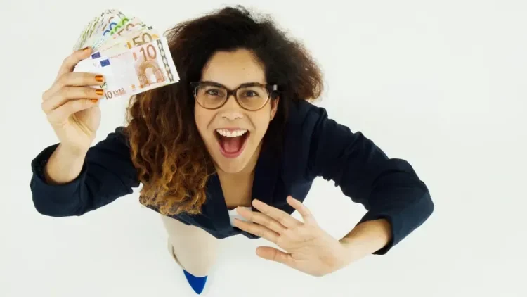 Parlons argent ! Les femmes auraient-elles un problème avec la richesse ?